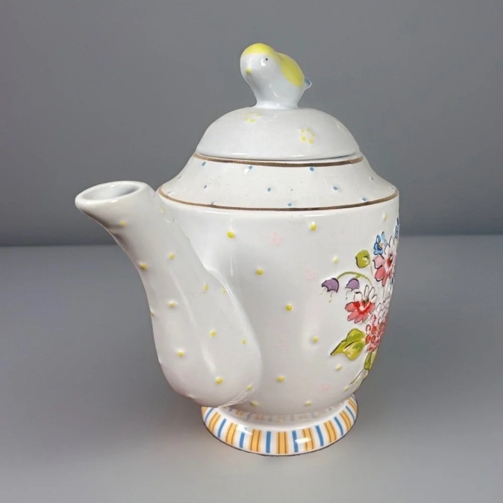 N/A white ceramic